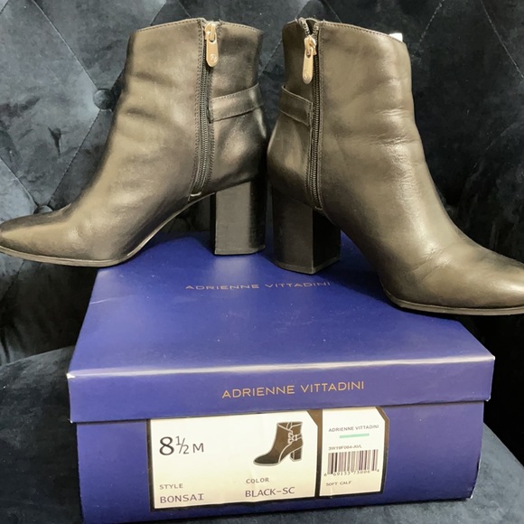 Adrienne Vittadini leather ankle bootie - Picture 5 of 8